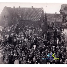Pannerden Bevrijdings feest augustus 1945 Coll.J van Ingen